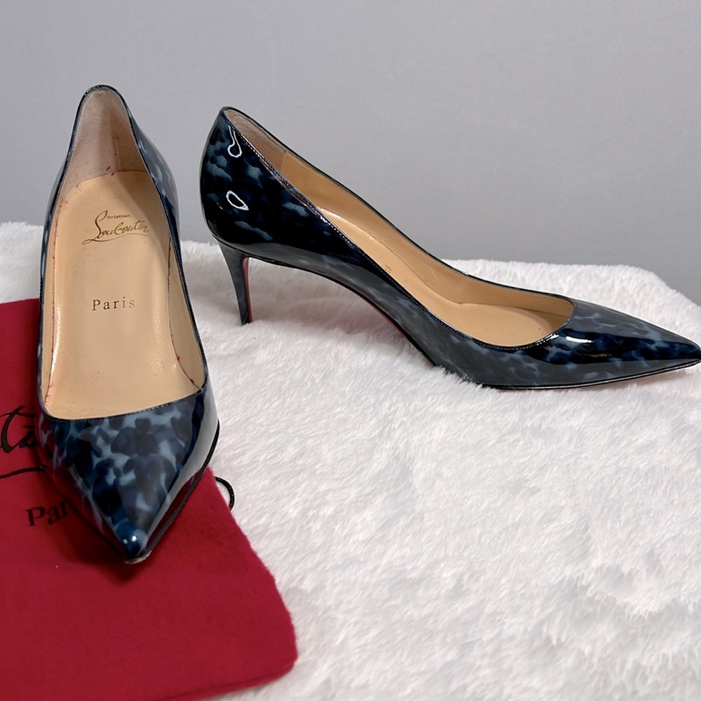 Christian Louboutin Decollete Blue Patent Leather Tortoise Print Pump size 37.5